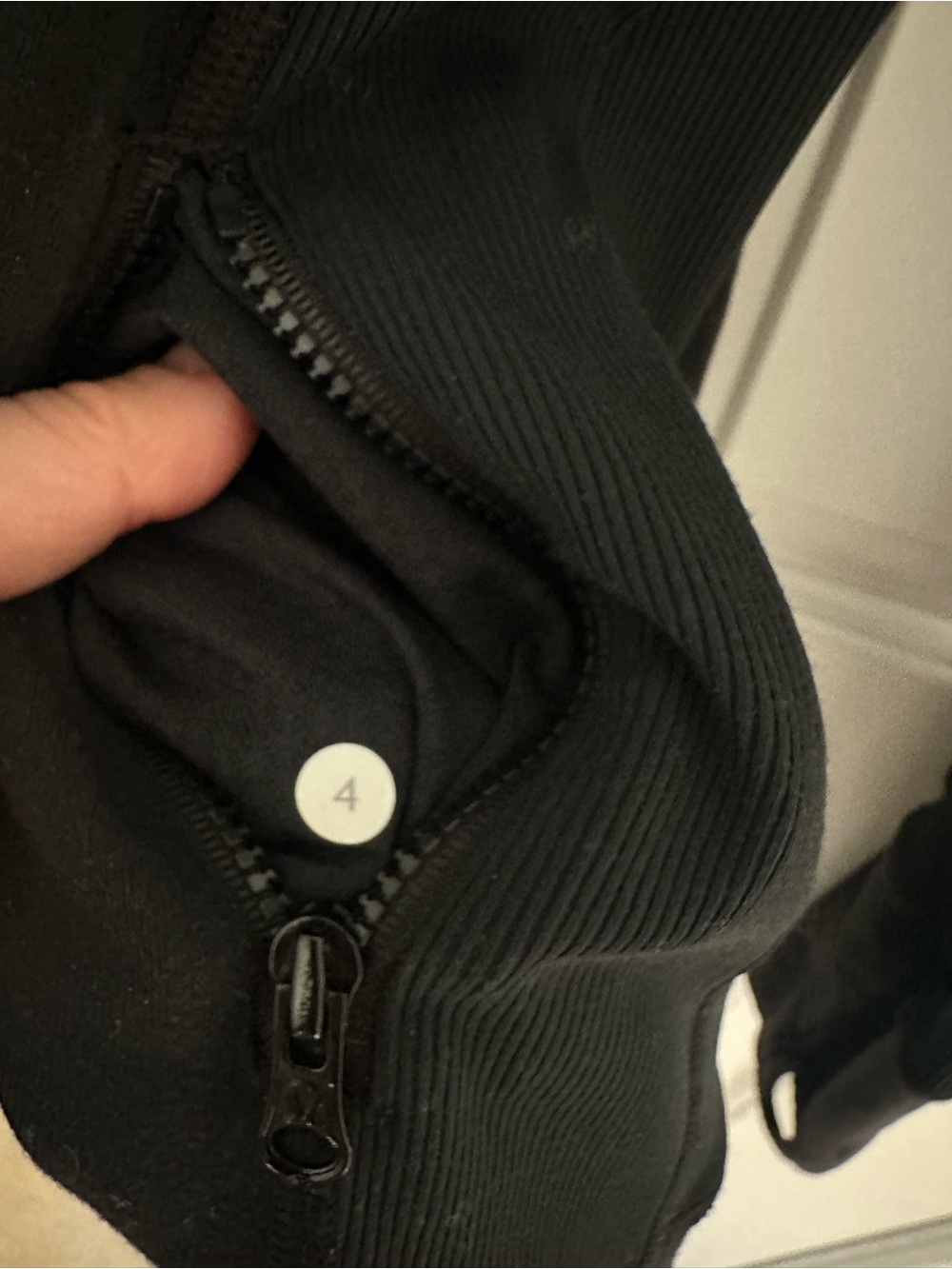 Lululemon Black Women's Zip-Up Hooded Jacket - Picture 4 of 4